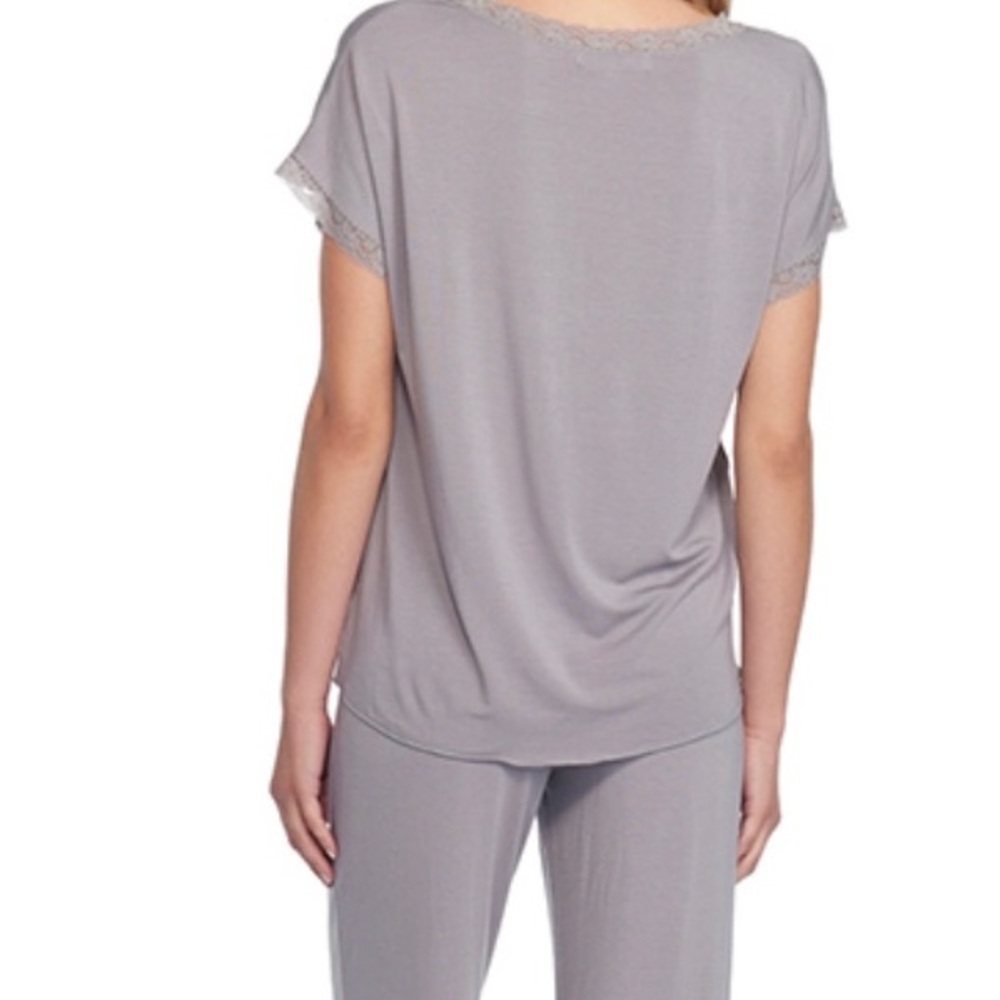 NWT (XS) Barefoot Dreams Luxe Milk Jersey V-Neck Short Sleeve PJ Set (Pe… - Picture 2 of 4